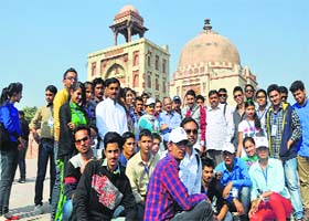 NSS volunteers at the Khizar Tomb in Sonepat on Monday