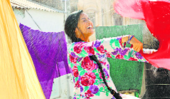 Mona Singh in Zed Plus