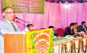 Experts take part in the national seminar at Gurukul Kangri University in Haridwar on Monday.