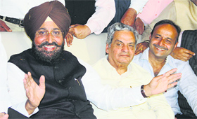 PPCC chief Partap Singh Bajwa (L) addresses mediapersons in Jalandhar on Tuesday.