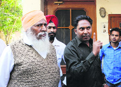 Accused Ganjus father (left) and brother. 