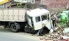 A truck that met with an accident in Dehlon. 