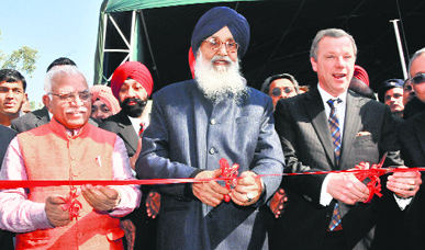 Haryana Chief Minister ML Khattar, Punjab CM Parkash Singh Badal and Premier of Saskatchewan, Canada, Bard Wall, inaugurate CII Agro Tech fair in Chandigarh on Saturday.
