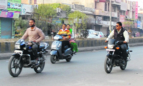 Commuters without helmets