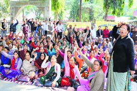 Statehood agitators protest in Dehradun on Sunday