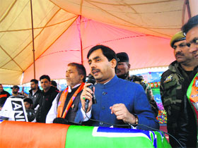 BJP national spokesperson Shahnawaz Hussain addresses an election rally in the Putushai area of Lolab valley in Kupwara district on Wednesday