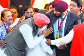 Amritsar ex-MP Navjot Sidhu at the Jagannath Rath Yatra in Ludhiana where the controversy erupted